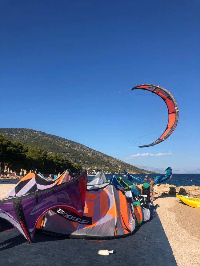 Kitesurfing school Bol