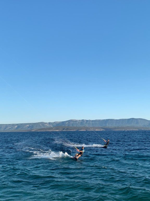Kitesurfing school Bol